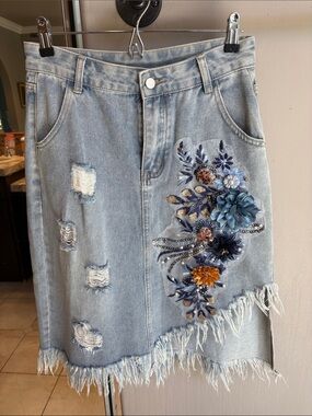 Embellished denim skirt